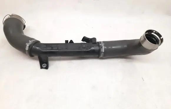Volvo XC90 Intercooler hose/pipe 31686412