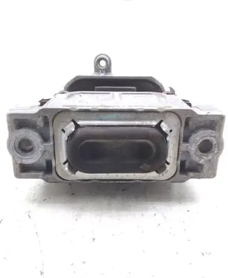 Audi A3 S3 A3 Sportback 8P Engine mount bracket 1K0199262