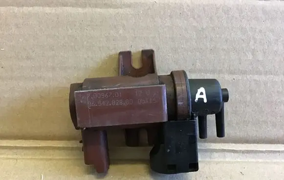 Peugeot 407 Turbo solenoid valve 70096701 9654282880 05T157