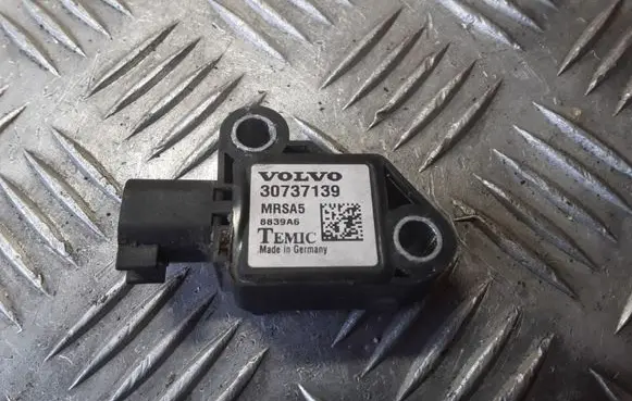 Volvo V50 Airbag deployment crash/impact sensor 30737139 MRSA58839A6