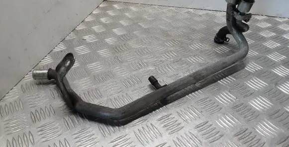 Land Rover Discovery 3 - LR3 Engine coolant pipe/hose