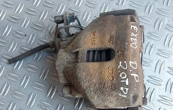 Seat Exeo (3R) Front brake caliper
