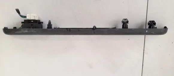 Nissan X-Trail T30 Front door window switch trim 829498H300X