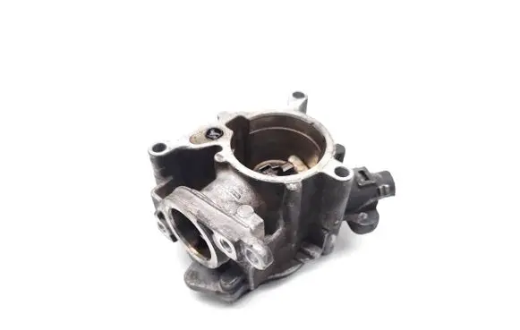 Audi A5 8T 8F Vacuum pump 06J145100C
