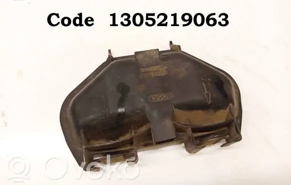 Audi A4 S4 B5 8D Headlight/headlamp dust cover 1305219063