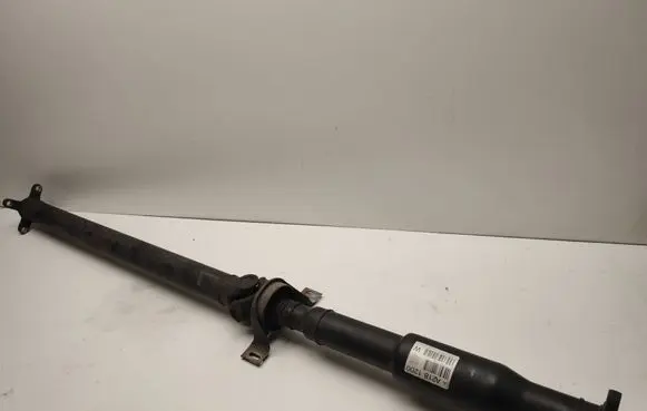 Mercedes-Benz CLS C218 X218 Rear driveshaft/prop shaft A2184101200