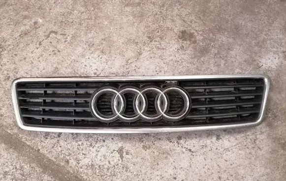 Audi A4 S4 B6 8E 8H Front grill 4B0853651A