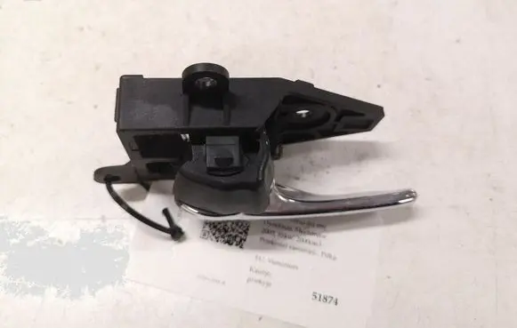 Toyota Avensis Verso Front door interior handle