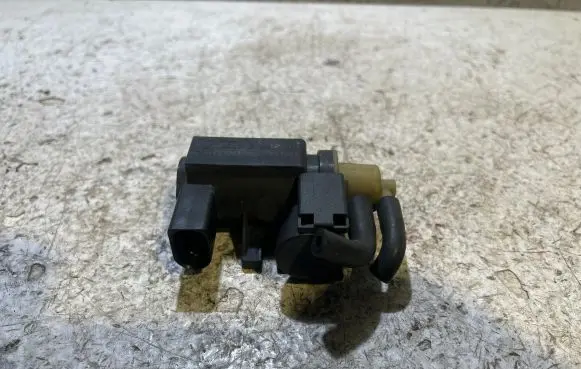 Volvo S60 Turbo solenoid valve 70232502 T034