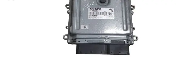 Volvo XC70 Engine control unit/module 31336983 1039S50500 0281018414