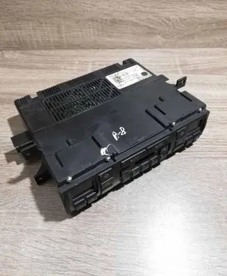 Audi A8 S8 D2 4D Climate control unit 4D0820043C 5HB00715501