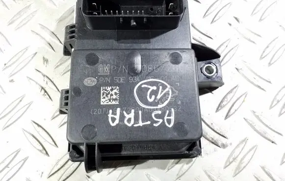 Opel Astra J Fuel injection pump control unit/module 20867260 5DE93421601AC