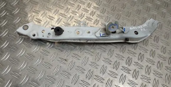 Headlight/headlamp mounting bracket