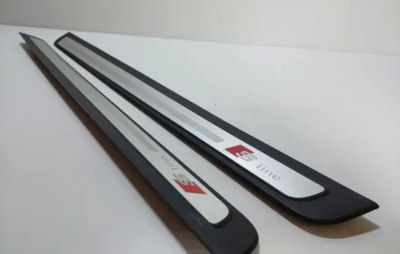 Audi A5 8T 8F Door card panel trim set 8T0853373 8T0853374