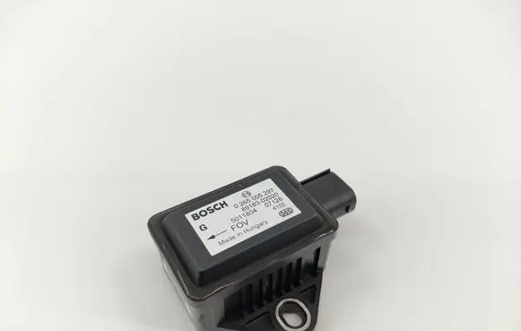 Toyota Avensis T250 ESP acceleration yaw rate sensor 0265005297