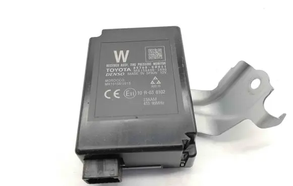 Toyota Yaris Other devices 897600D011