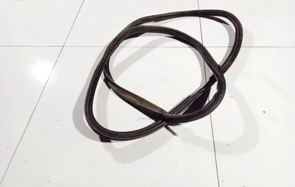 Toyota Yaris Rubber seal rear door 