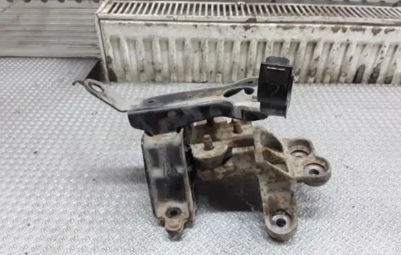 Toyota Aygo AB10 Gearbox mount