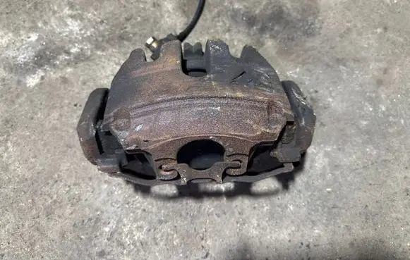 Citroen DS5 Front brake caliper