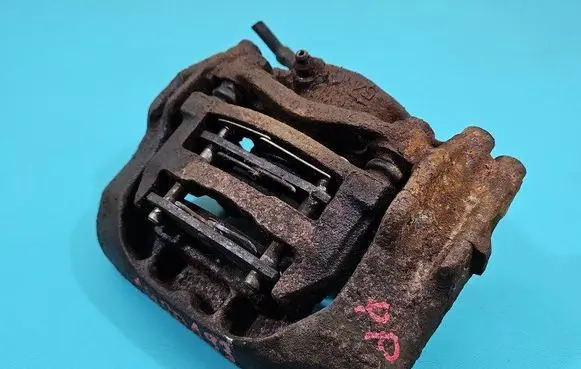 Front brake caliper