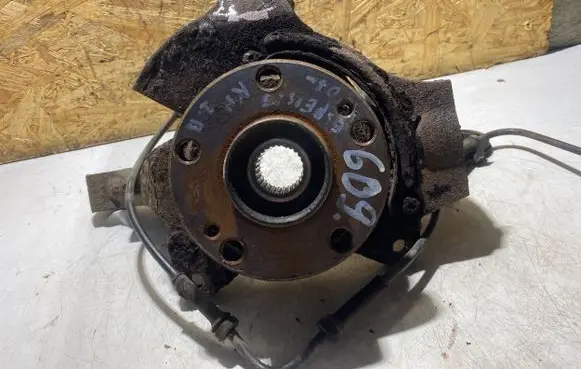 Renault Espace III Front wheel hub