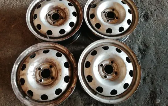 Volkswagen Lupo R14 steel rim 6E0601027A