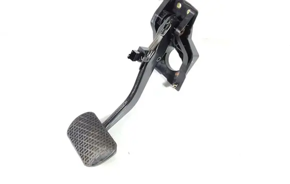 Mercedes-Benz S W220 Brake pedal 2202901119