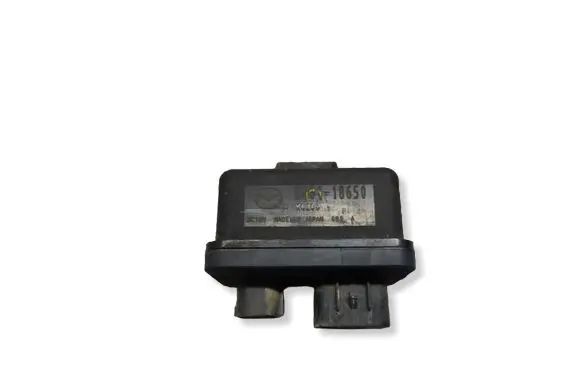 Mazda 3 III Glow plug pre-heat relay SH0118650 K4283