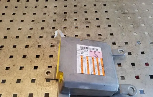 Subaru Forester SH Airbag control unit/module 98221SC030