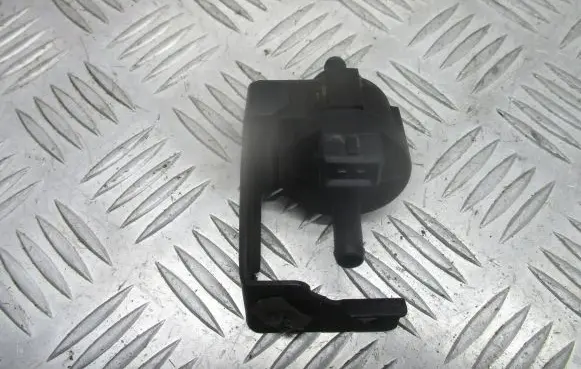 Hyundai Getz Valve vacuum 