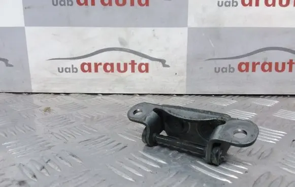 Subaru Legacy Tailgate/trunk/boot hinge