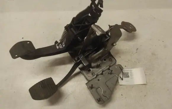 Citroen C4 I Pedal assembly 9653940880