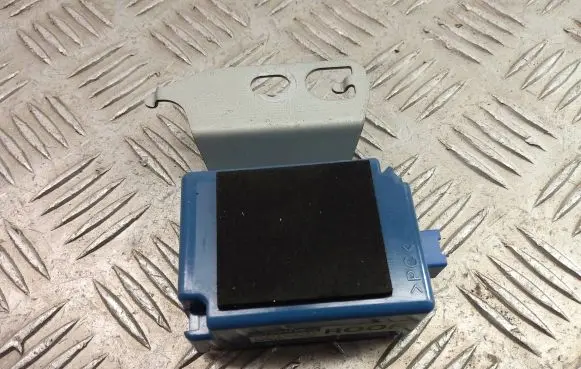 Lexus LS 460 - 600H Tire pressure control unit 89793-50010
