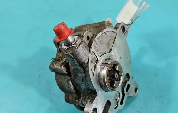 Volkswagen Touran I Vacuum pump 03G145209C IMPRK1533753