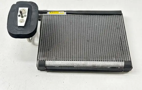 Chrysler Pacifica Air conditioning (A/C) radiator (interior) SAEJ2842 13395790 16484468
