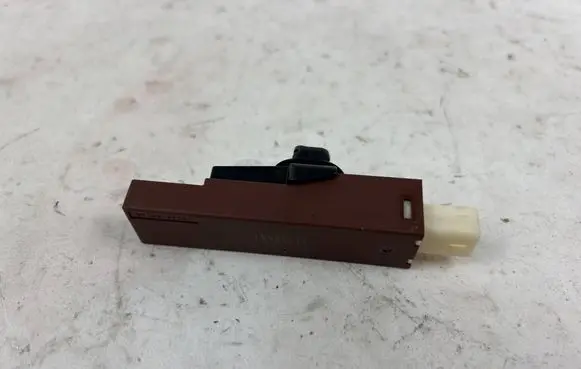 Toyota Mirai Aerial antenna amplifier 17056487