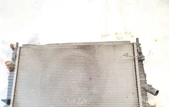 Volvo V50 Coolant radiator 3m5h8005tj