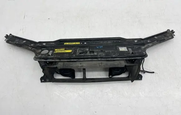 Volvo V70 Front bodywork piece 