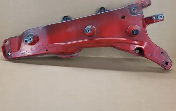 Volvo XC90 Fender mounting bracket 82331391777