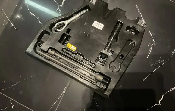 Mercedes-Benz Sprinter W907 W910 Tool box A9075460800
