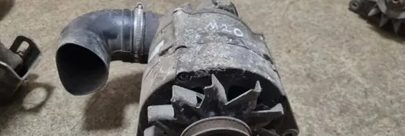 BMW 5 E34 Generator/alternator 0120461868