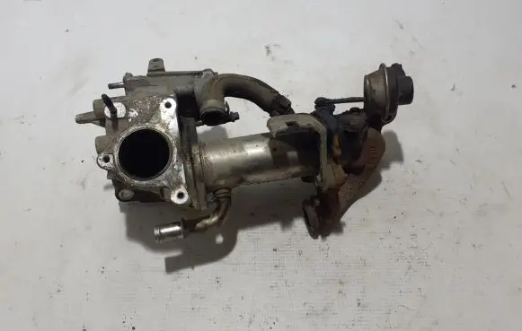 Renault Kangoo II EGR valve cooler 147355713R