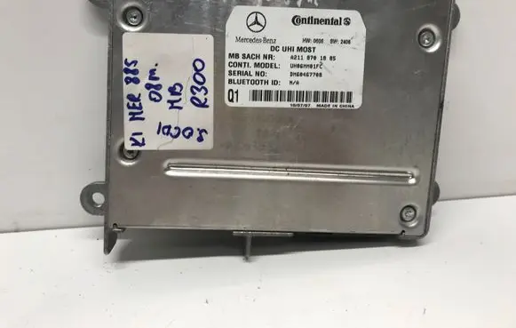 Mercedes-Benz R W251 Bluetooth control unit module A2118701885 DM60467708