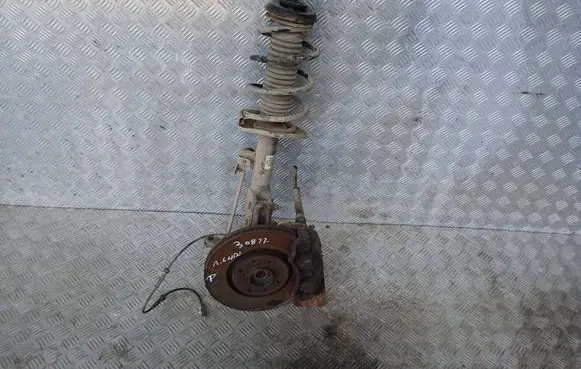 Peugeot 308 Front wheel hub spindle knuckle