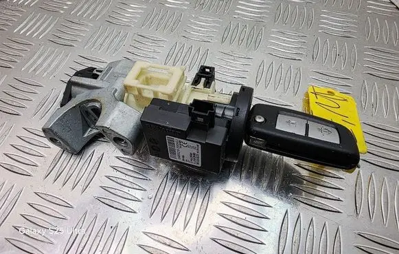 Nissan Qashqai Ignition lock N0504977 G4009D218 24505432