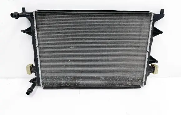 Volkswagen Jetta VI Coolant radiator 1K0121251EB