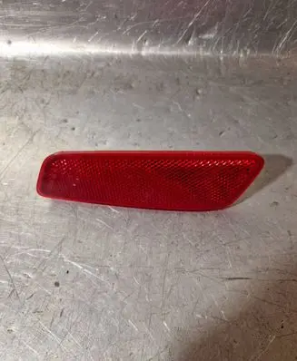 Opel Mokka B Rear tail light reflector 9835790280 3202001781 642021