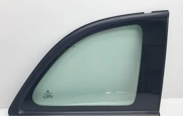 Fiat 500 Rear vent window glass 