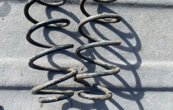 Toyota Yaris Rear coil spring