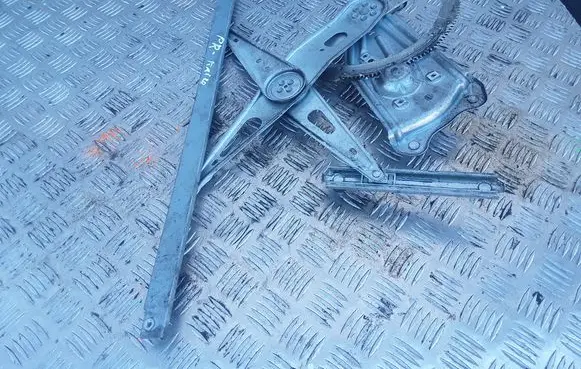 Renault Megane III Front window lifting mechanism without motor 966029102